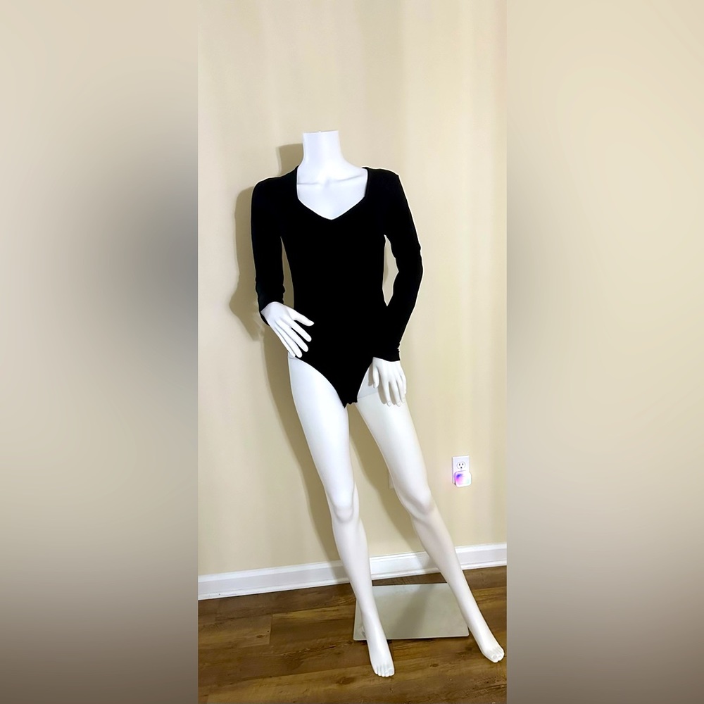 Mangopop Size Small Body Suit